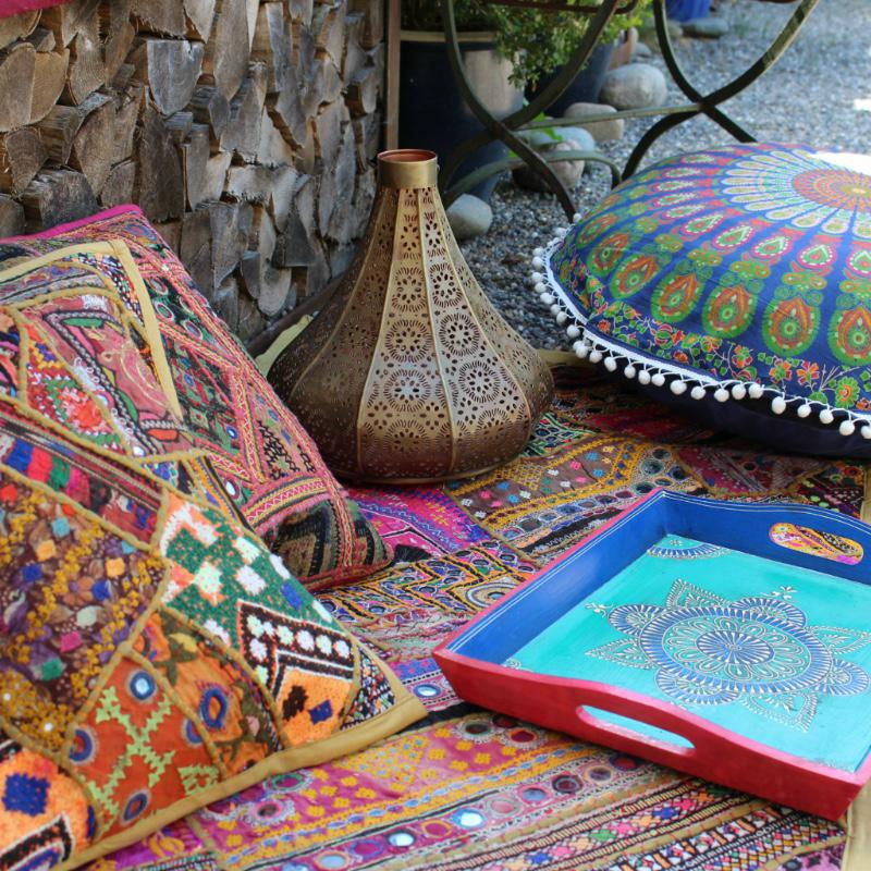 Bild 4: Farbenfrohe Mandala Tücher, Poufs und Sitzkissen | Namaste Shop