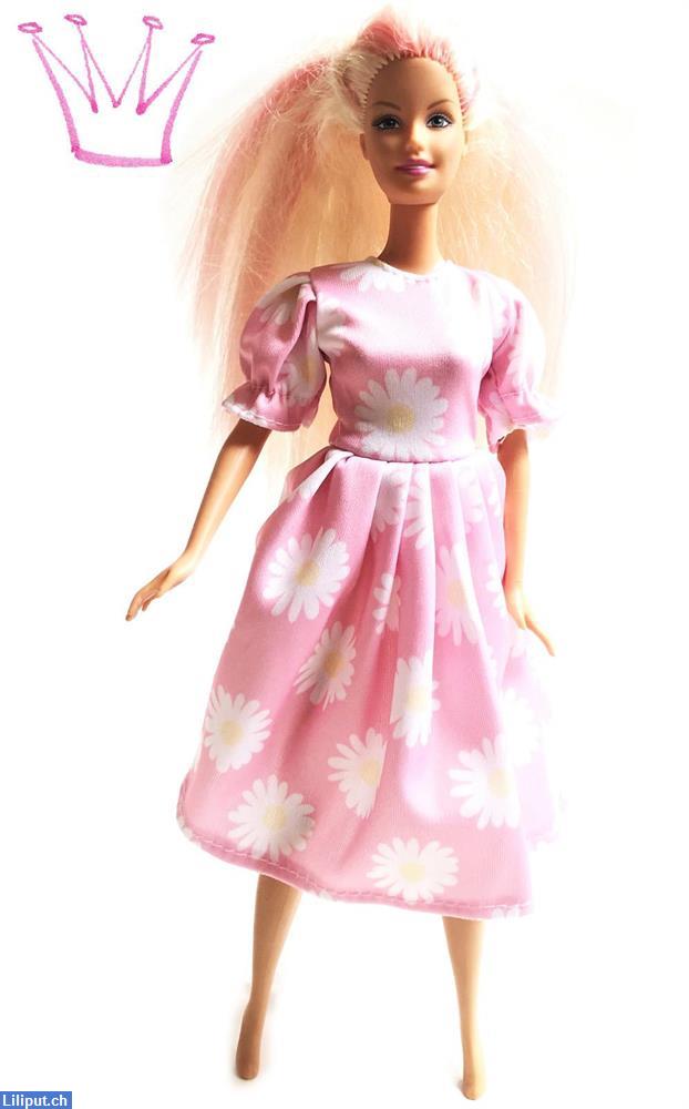 Bild 2: Verschiedene Barbie Kleider, NEUWARE, SCHWEIZER Online-Shop