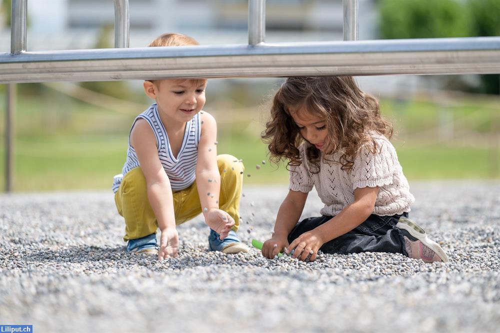 Bild 3: Liebevolle Kinderbetreuung in professionellen Tagesfamilien