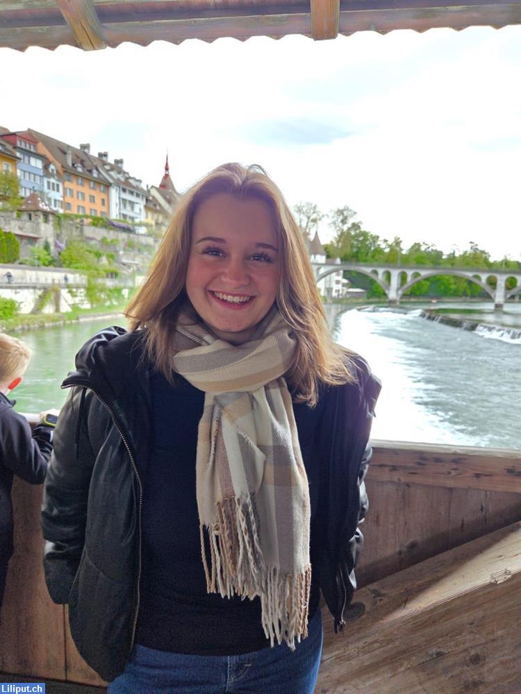 Bild 1: Erfahrene Babysitterin