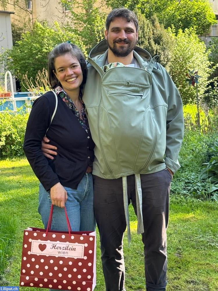 Bild 1: Babysitterin für vereinzelte Einsätze gesucht