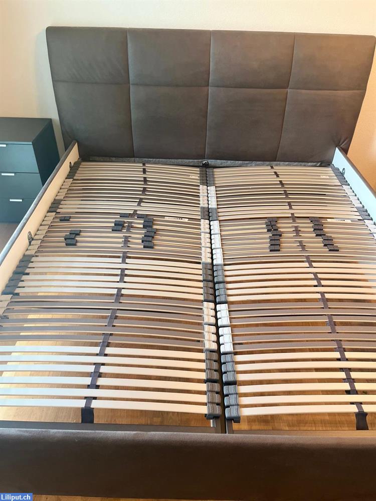 Bild 2: Doppelbett 1.80m auf 2.00m nur 1 Jahr alt